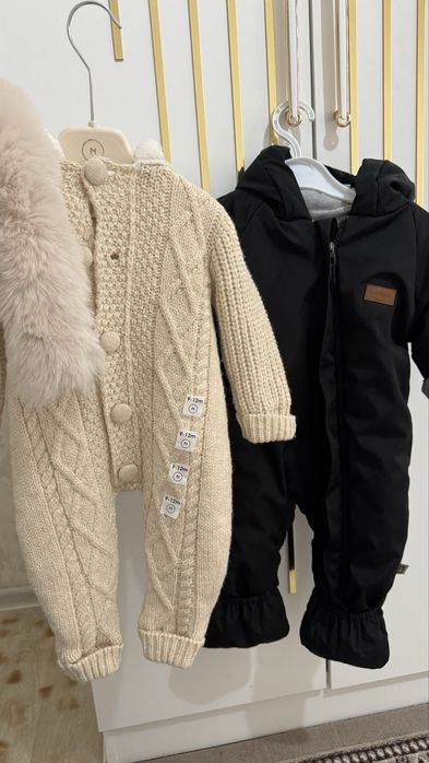 куртка бобоо 15 тыс, комбинизон 10тыс