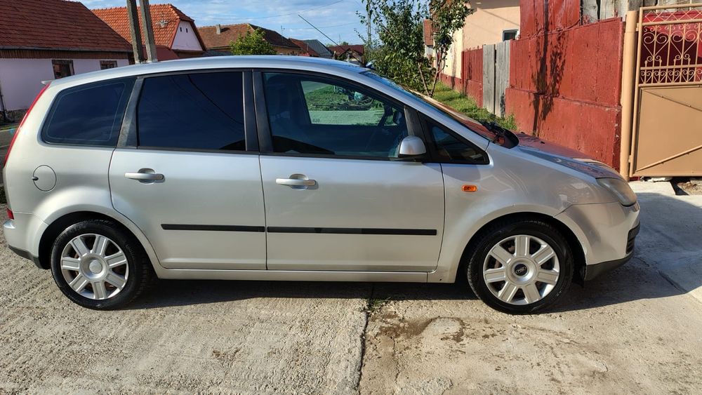 Vând Ford focus C-max an 2004