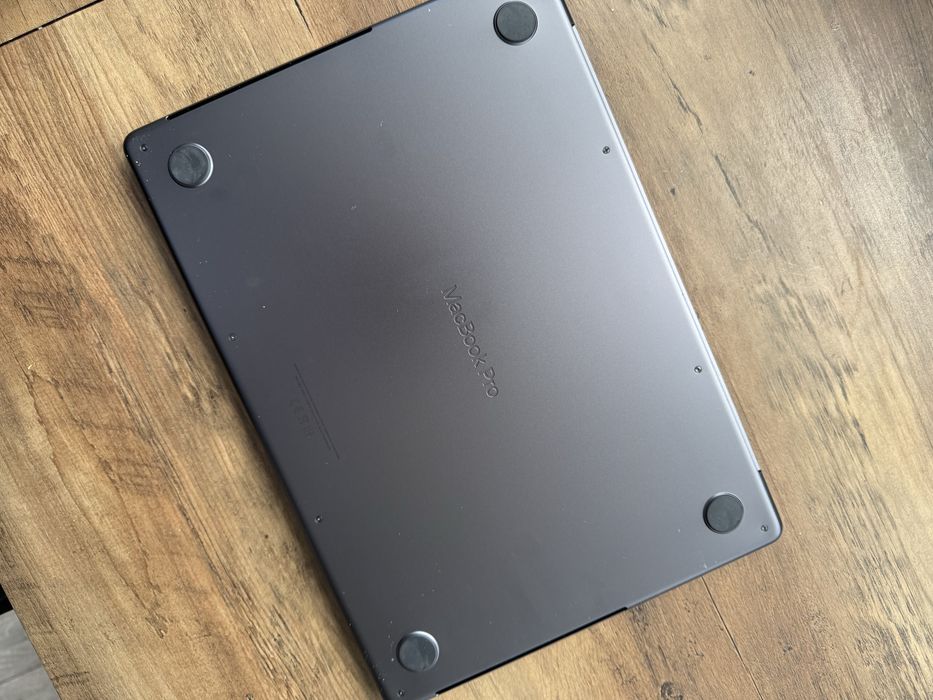 Apple MacBook Pro M3 12‑Core CPU, 18‑Core GPU, 14,2", 18 GB, 1 TB