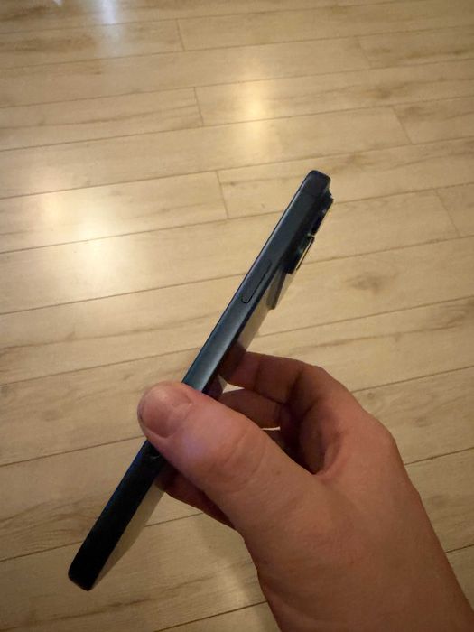 iPhone 17 Pro Max 256GB Deep Blue АКБ 100% / Отличное состояние