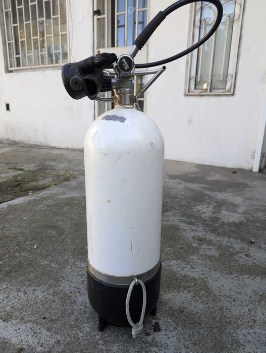 Водолазна бутилка 15л. ,Редуктор и Дихател  на Марес