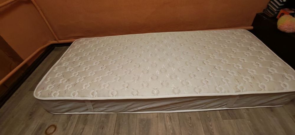 Продам матрас ортопедический