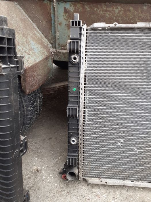 Радиатор за Mercedes v clasa