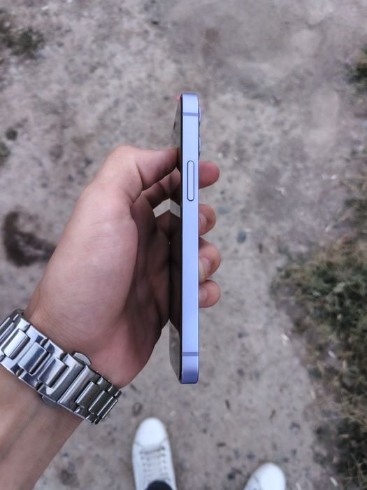iPhone 12 mini..