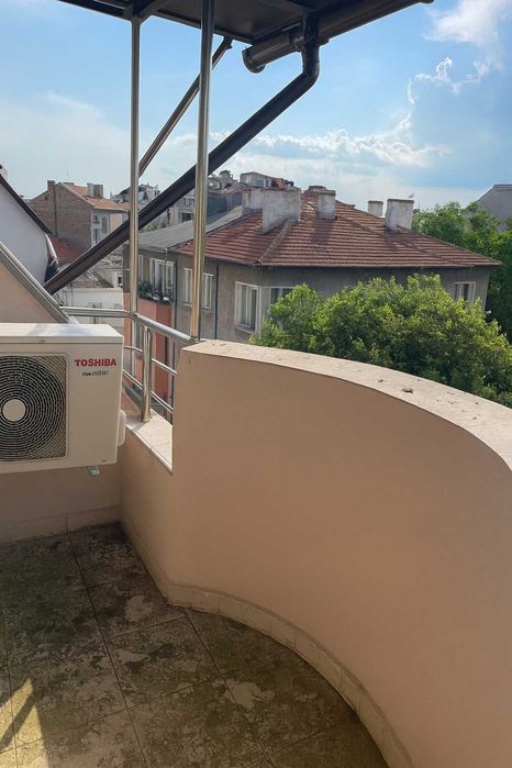 Тристаен апартамент в ТОП Център