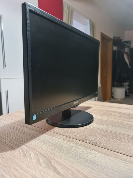 Monitor Philips 21.5” Full HD – 60Hz