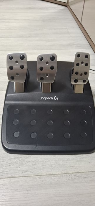 Vand Volan G29 + schimbătorul de viteze