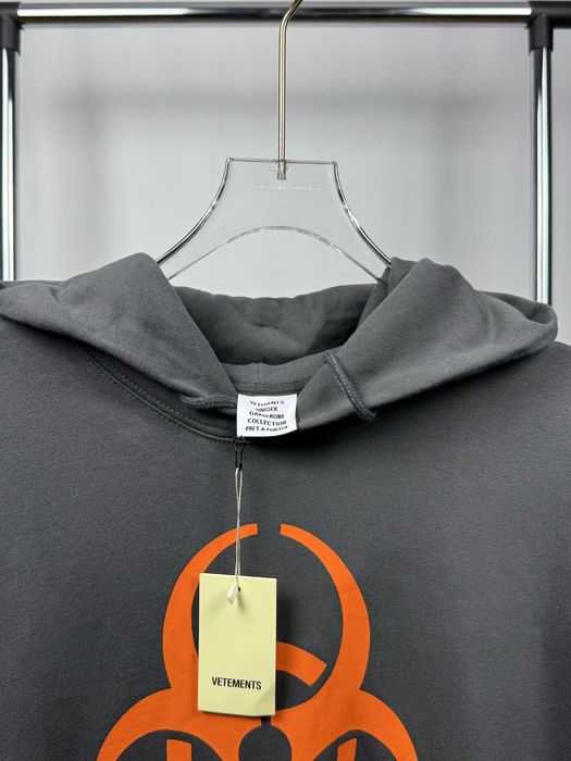 VETEMENTS «Radioactive» Hoodie | Hanorac Vetements