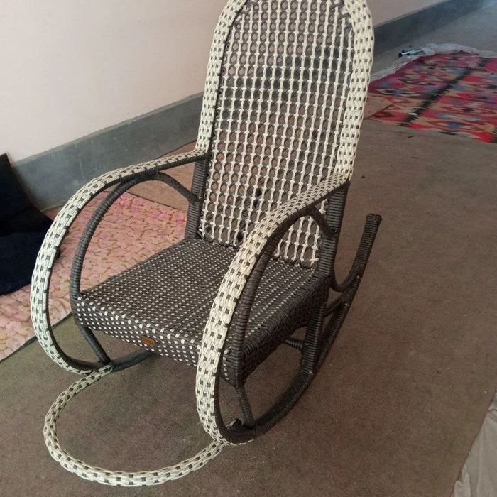 Barcha turdagi ratang stol stullar