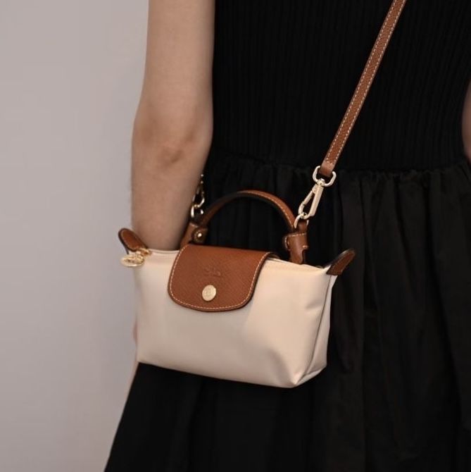 Сумки новый 4000 тг