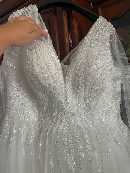 Rochie mireasa si voal, coronita si cercei