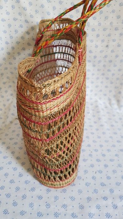 Плетен кош с капак, панер и др. битови предмети