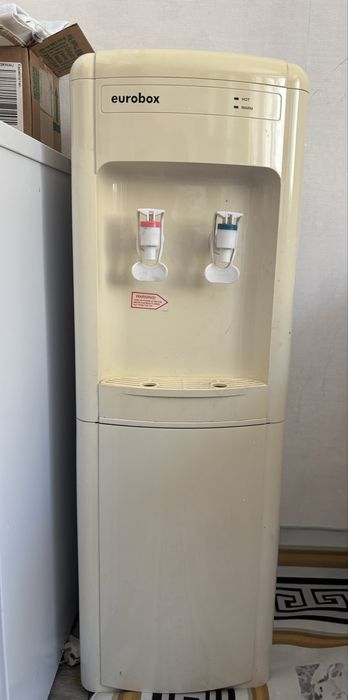 Диспенсер для воды