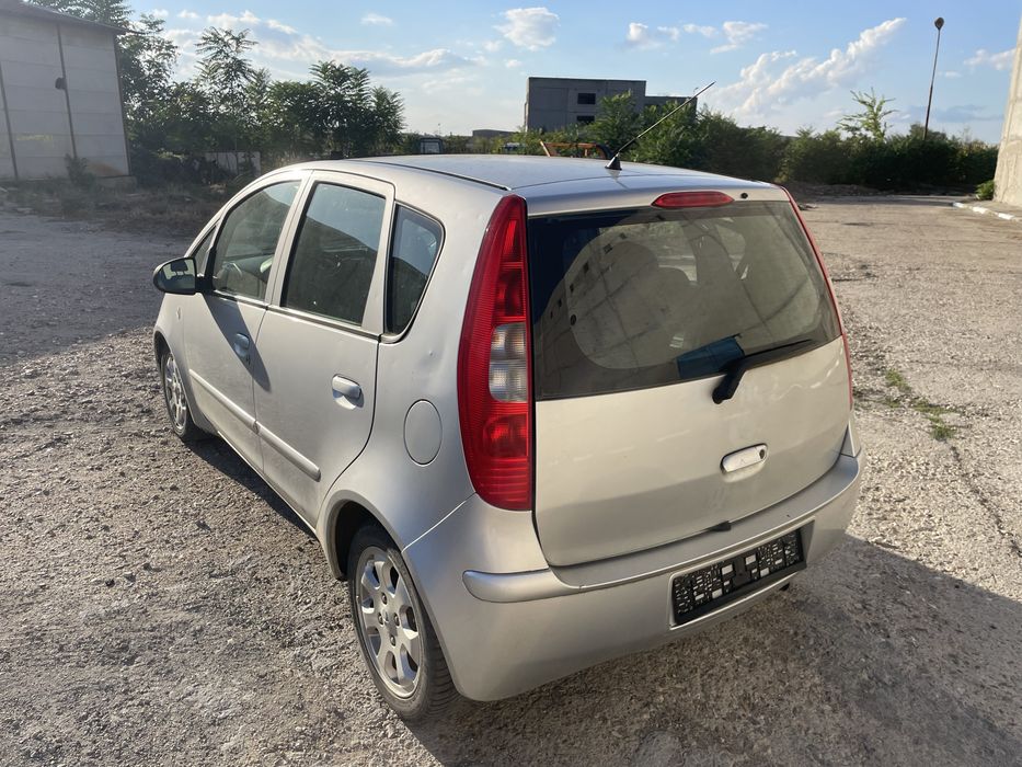 Mitsubishi Colt 1.1 бензин 4 врати 2005 на части