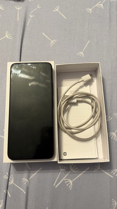 Vand Xiaomi Redmi 12 4GB ram 128gb capacitate