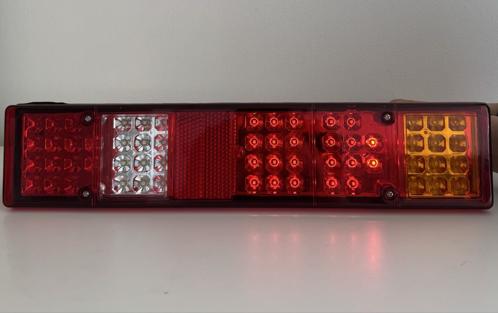 Комплект LED стопове 60 диода 12V 5 функции за бус, камион, ремарке