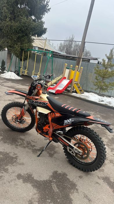 Мотоцикл ZUUMAV K6 YB300HR