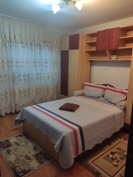 Vand apartament 2 camere decomandat