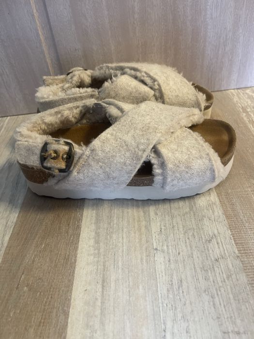 Детски сандали от кожа