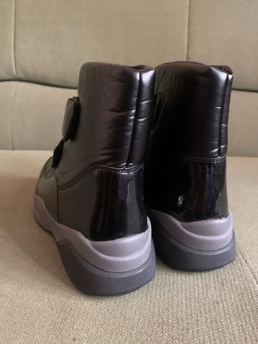 Женские новые ботинки