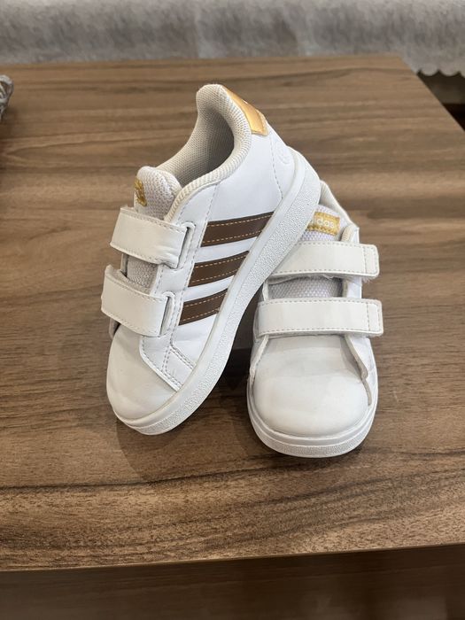 Детски маратонки 25. номер