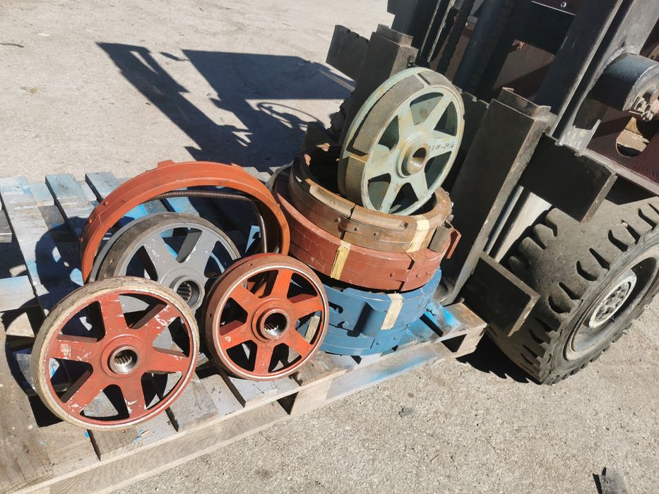 Спирачки.въжеводене.Резервни части за въжен,верижен телфер.Куки