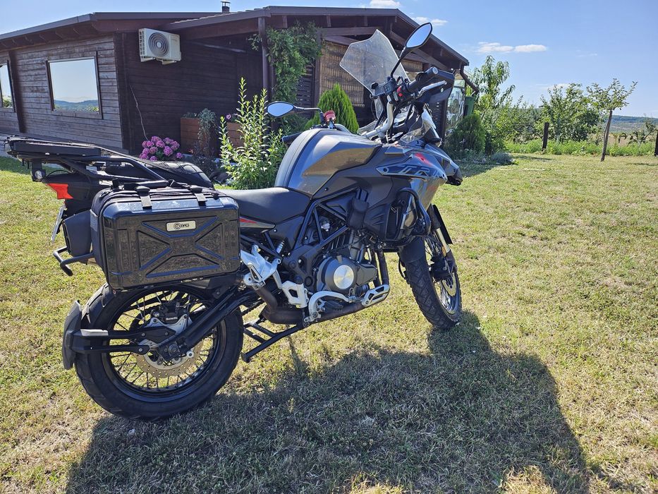 Motocicleta Benelli trk 502x,A 2