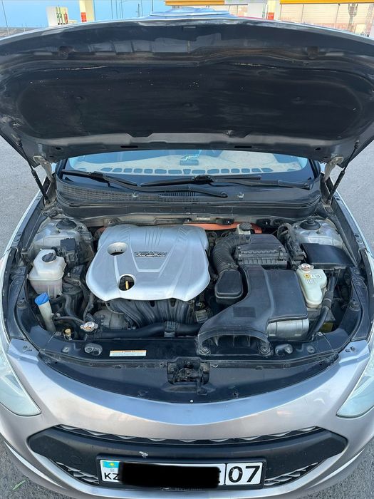 Хендай Соната YF