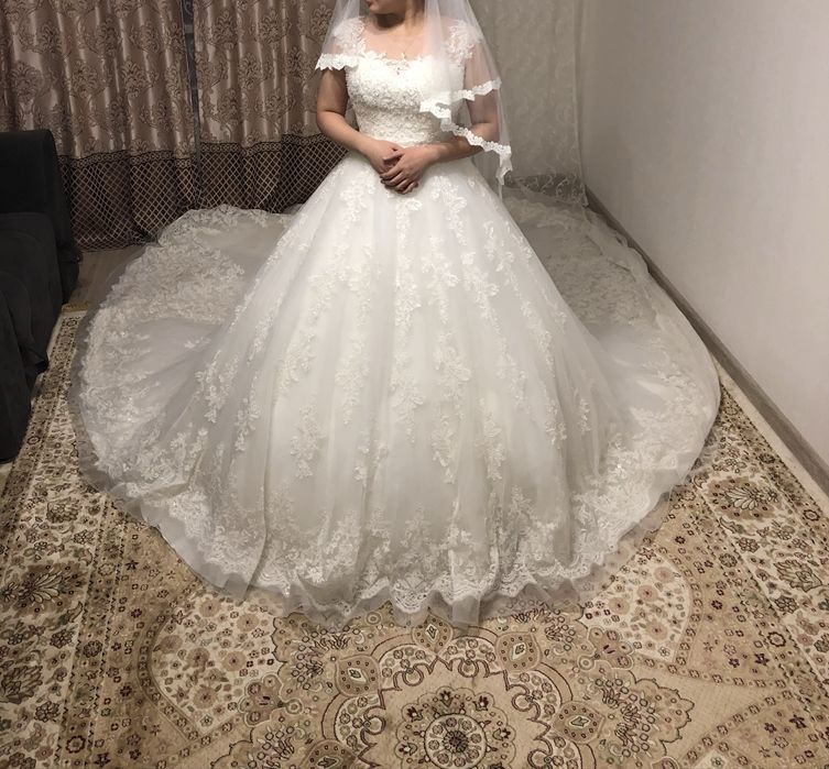 Свадебное платье