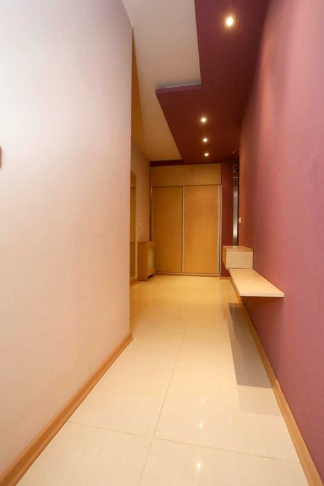 Дава се под наем Многостаен апартамент в София, Изток - 150 кв.м за 1300 € - Снимка #12