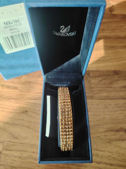 Кожена гривна Swarovski с опушен кварц