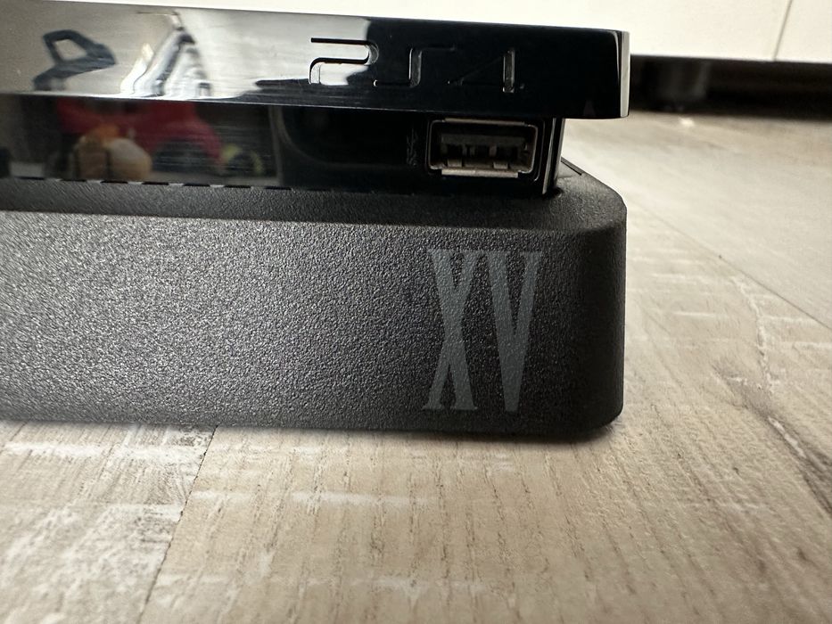 PS4 Slim 1TB Limited Edition