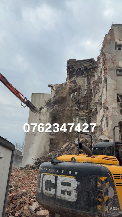 Demolari case, Evacuam moloz, gunoi