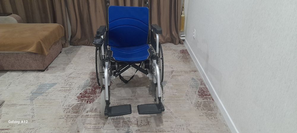 Инвалидная электрическая коляска