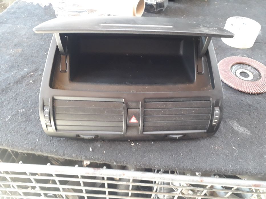 Grilă centrala cu mini torpedou Octavia 2