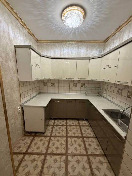 Юнусобод 13 кв 3 хона 3/1/4ор-р прям за кафе Анжир»,