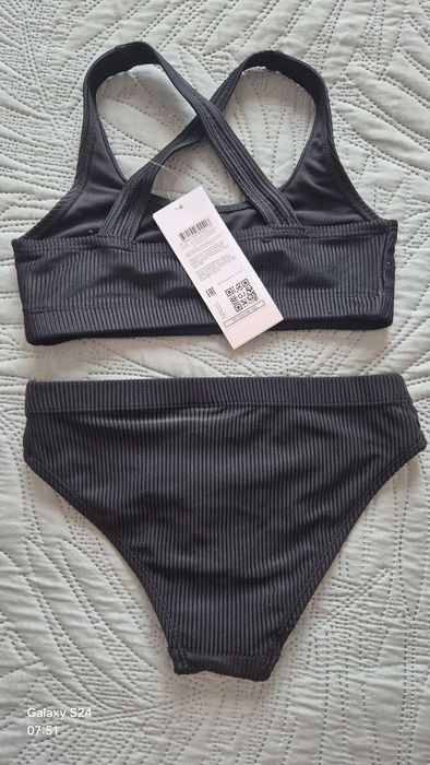 Продам новый купальник на девочку