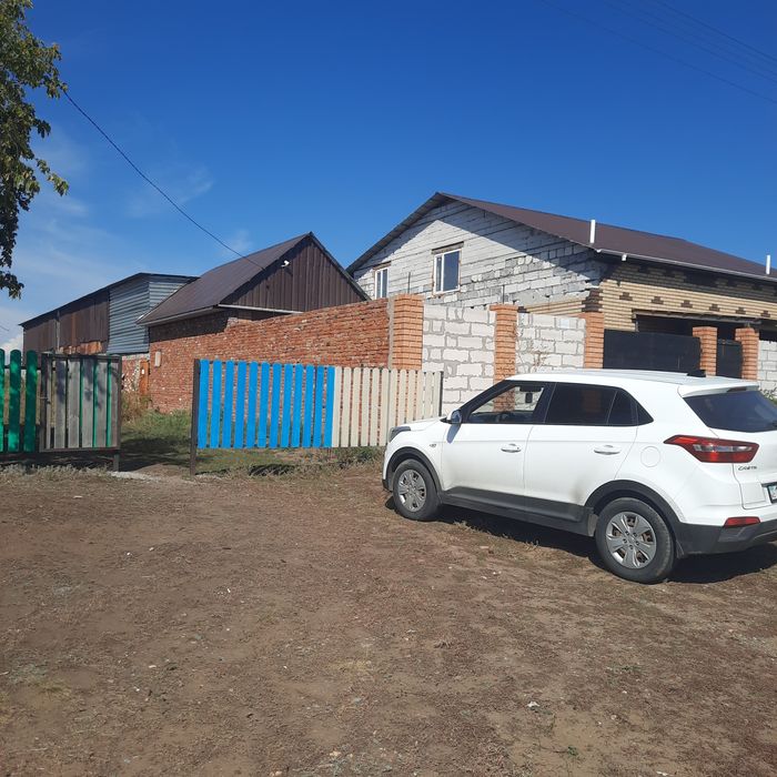 Продам дом в п.Арман