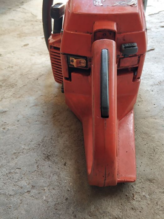 Хускварна 242xp отлично работеща