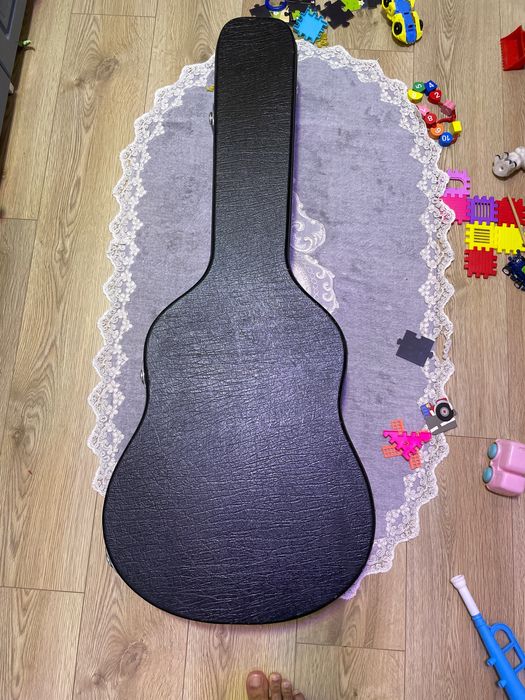 Gitara futliyar chexol