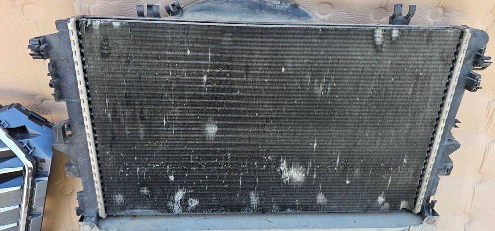 Radiator apa Mercedes Vito W639 2.2 CDI 2005 2006 / 2007 2008