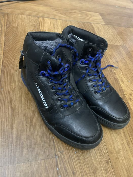 Продам зимнюю обувь мужская