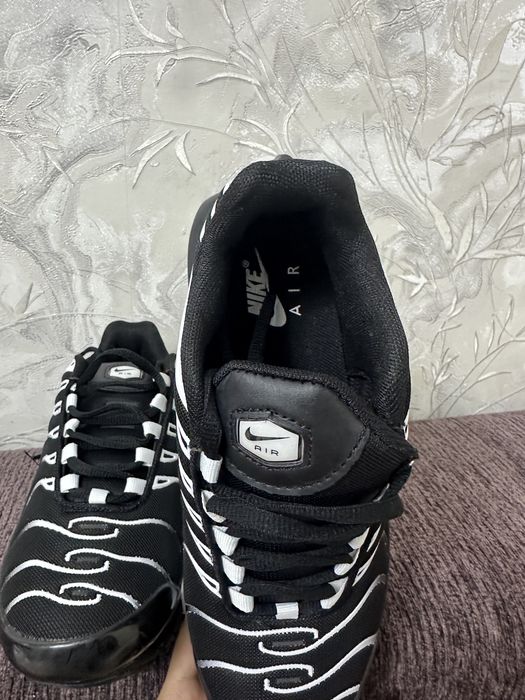 Кроссовки nike air max plus tn