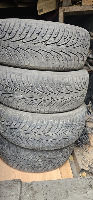 Продам шины зимние