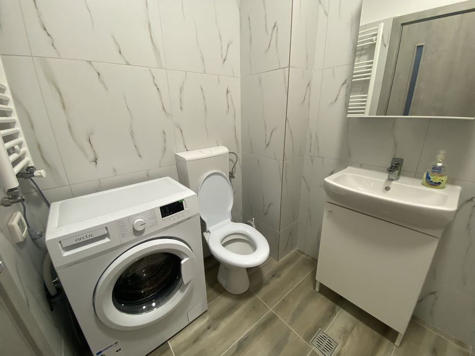 Inchiriez garsoniera in Militari Residence,pe str.Weiner Palada nr.14,