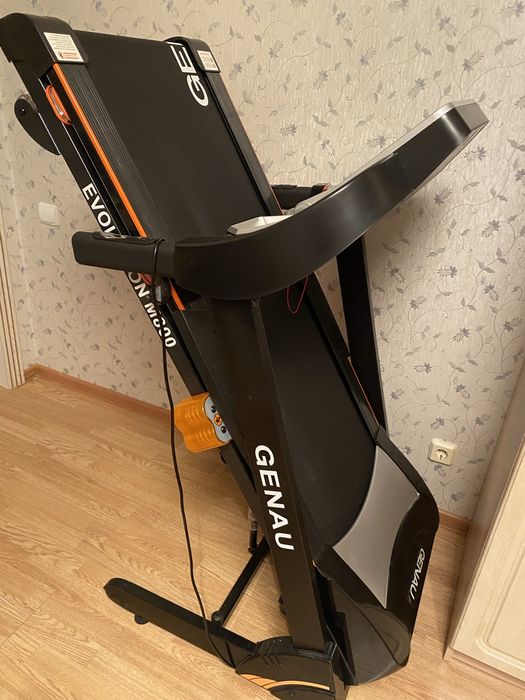 Беговая дорожка Genau