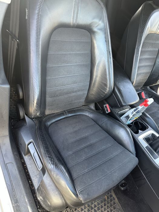 Кожени седалки салон пасат б6 2007г комби