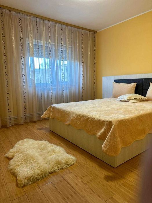 Persoana fizică,închiriez apartament 2 camere 56 m²