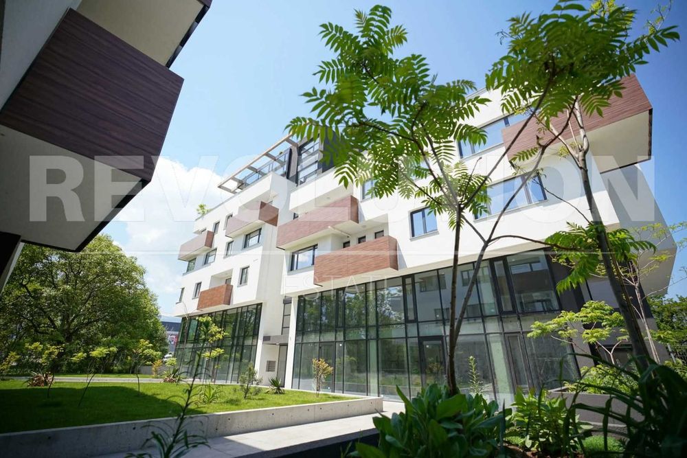 Четиристаен апартамент в ж.к. Горубляне