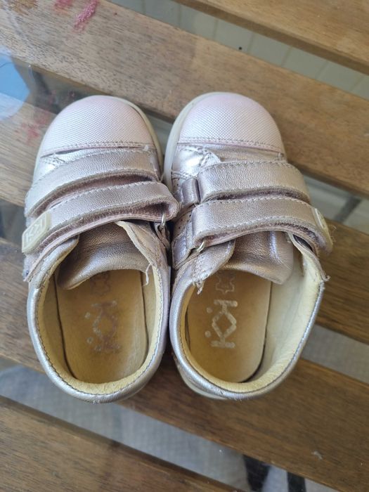 Детски обувки на Колев и Колев 24 номер